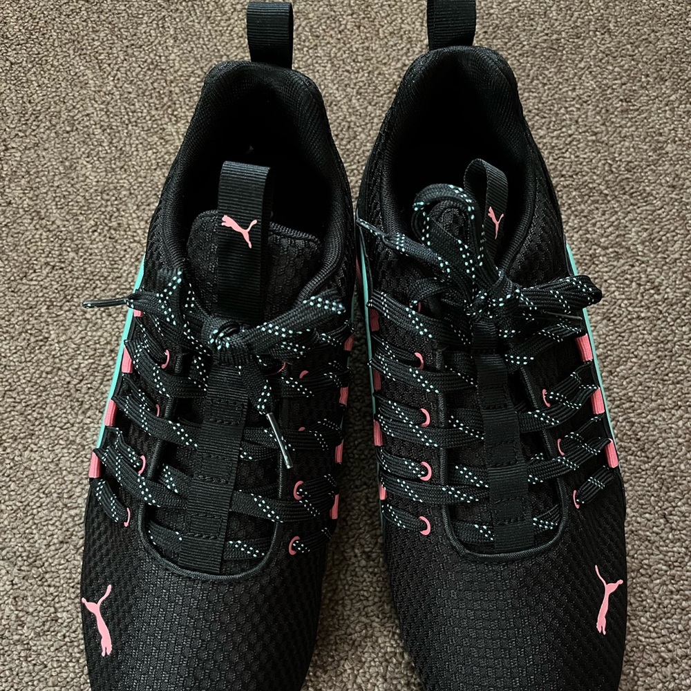 Puma Women's Black and Pink Sneakers